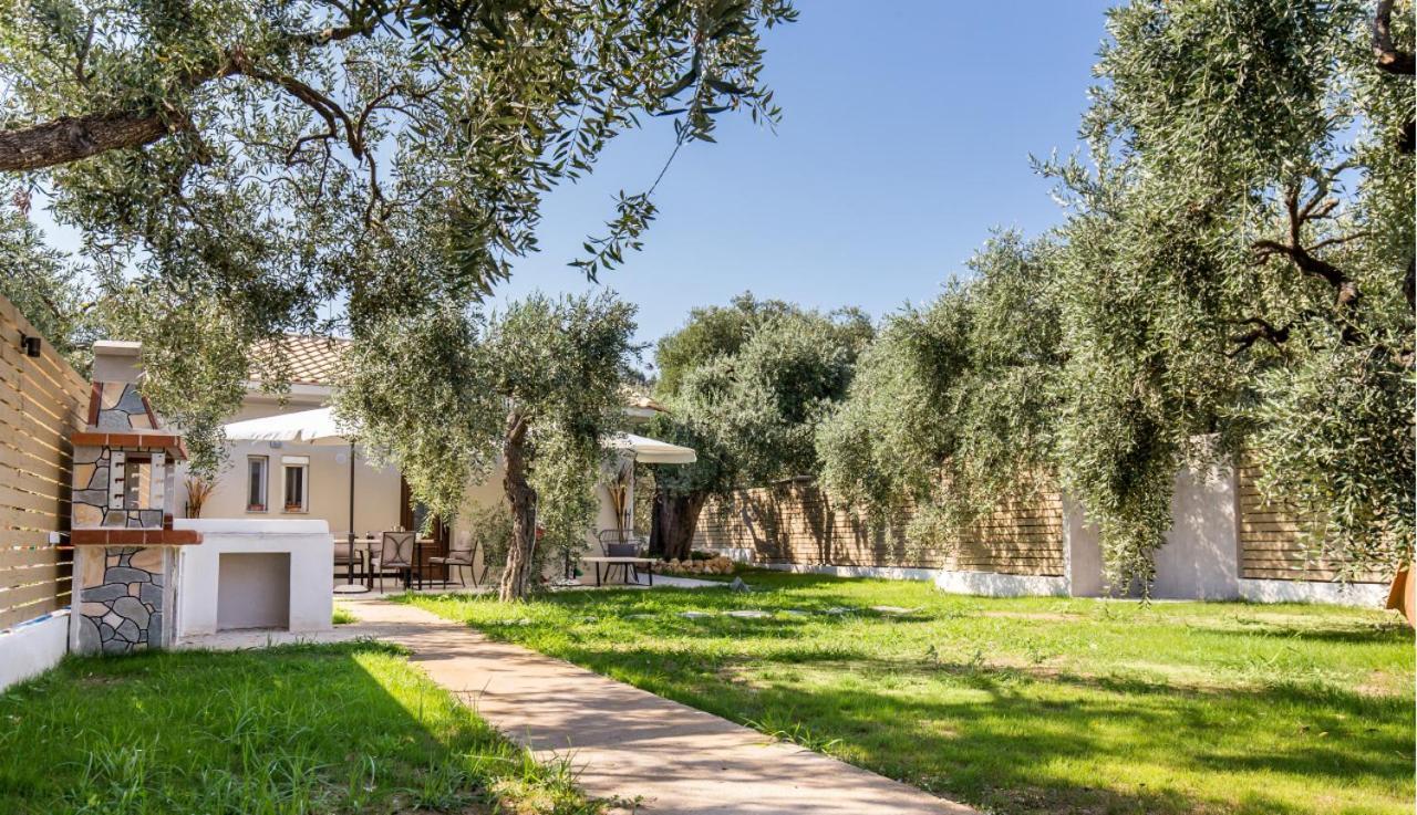 Villa 4 You Iliopetra Skala Sotiros Buitenkant foto