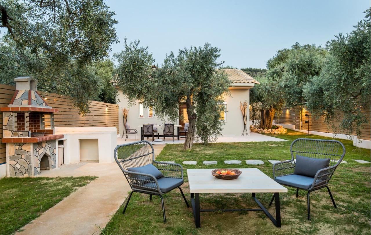 Villa 4 You Iliopetra Skala Sotiros Buitenkant foto